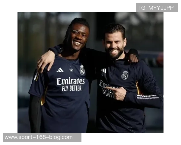 卡马文加假期不放松积极训练更新社媒展现拼搏精神